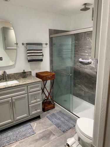 Private Pool at Hidden Gem ready for your family:) Private Pool at Hidden Gem ready for your family:)