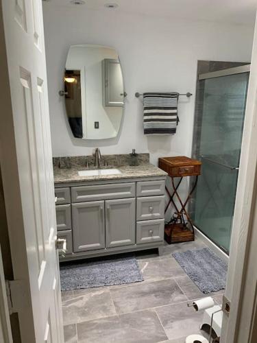 Private Pool at Hidden Gem ready for your family:) Private Pool at Hidden Gem ready for your family:)