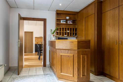 大堂, 安內特加尼酒店 (Hotel Annet garni) in 梅拉內