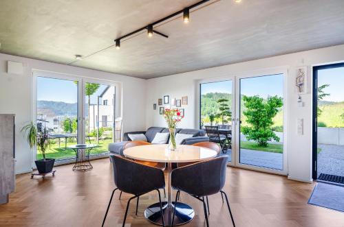 Superior One-Bedroom Apartment