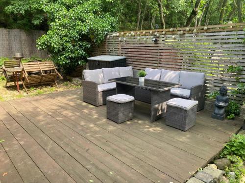 Rustic Cottage & Garden Retreat on Buda Hilltop, Budapest (photo 9)