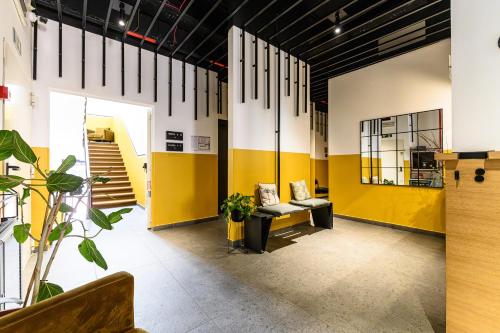 Hotel Central Lodge - image 10