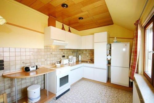 Ferienwohnung zum Regenbogen in ชเนเฟอร์ดินเกน