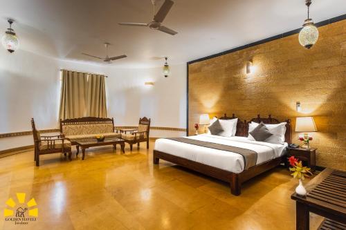 Hotel Golden Haveli - Tap to explore photos