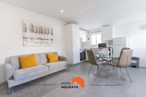 #110 Garrett Flat NewTown by Home Holidays
