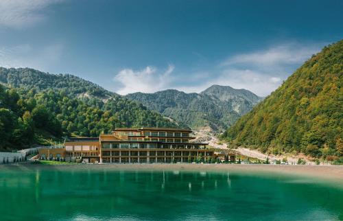. Qafqaz Tufandag Mountain Resort Hotel