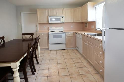 Biscayne Family Resort
