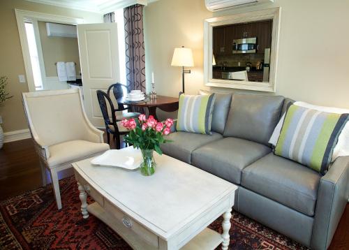 The Guesthouse at the Norwalk Inn