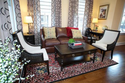 The Guesthouse at the Norwalk Inn