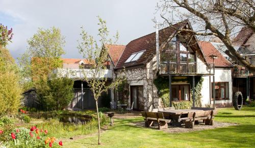 Luxus-Idyll mit Pfalz-Panorama