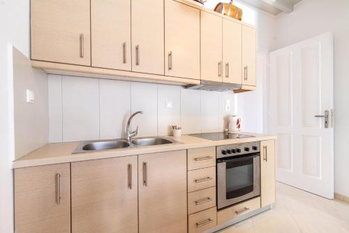 Apartment with Sea View image 10