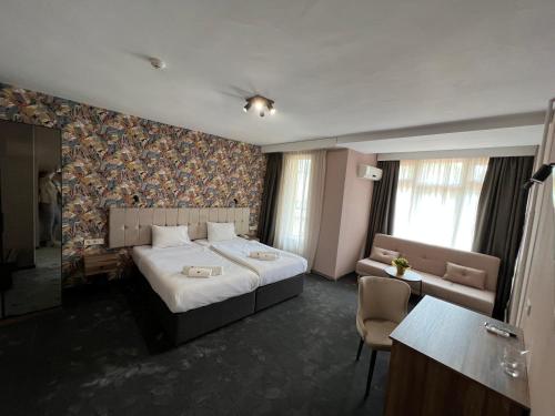 Bistra & Galina Hotel - image 11