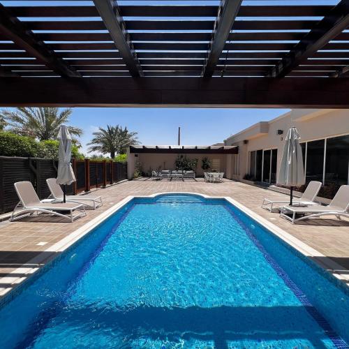 Four-Bedroom Villa with Sea View