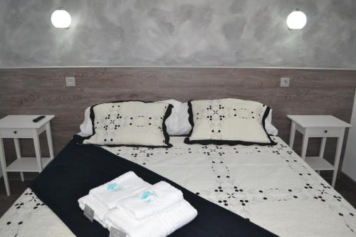 Hostal Meyra Room Type - Superior Double Room