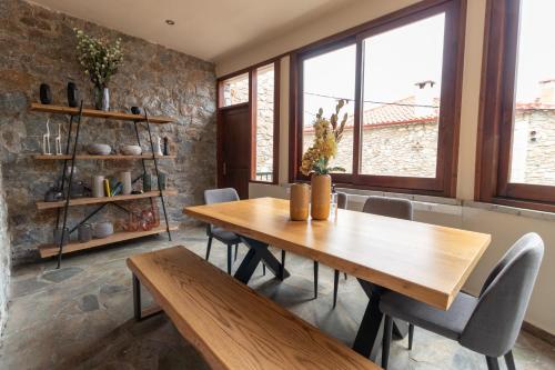 Létesítmények, Παραδοσιακός Ξενώνας Βαμβακούς (Παραδοσιακος Ξενωνας Βαμβακους) in Varvitsa Lakonias