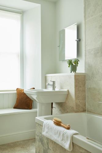 Victorian House Hotel - image 5