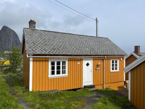 One-Bedroom cabin – no sea view