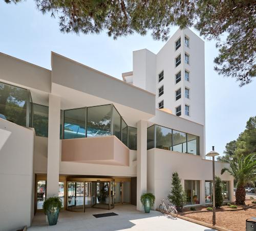 Hipotels Bahía Grande Aparthotel in Cala Millor
