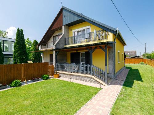 Holiday Home Hibiscus by Interhome in Balatonkeresztur