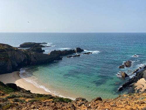 SW Beach House Almograve - Unique Stays gîte à louer Praia Grande