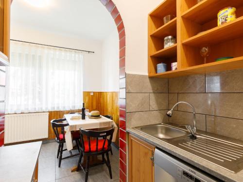 Holiday Home Pioneer by Interhome in บาลาตองเฟนเวส