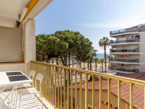 Apartment Miramar Nautic-1 by Interhome