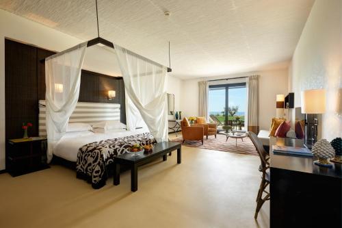 466702247 Verdura Resort