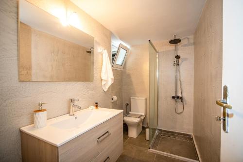 Alexandra Apartments - image 5