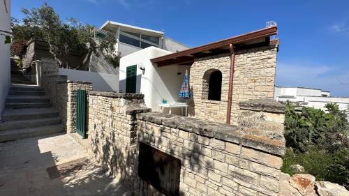  Marina di Andrano - Aloisia, casa climatizzata ad un passo dal mare con wifi e self check-in in Andrano