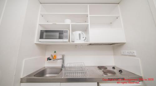 Columbia Apartments - image 4