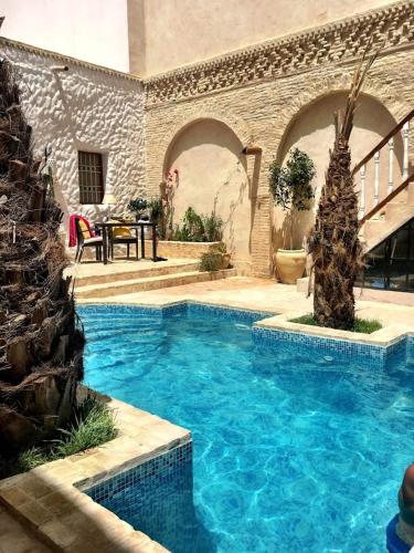 Riad Dar El Caid - Palais XIII Siecle in Tozeur