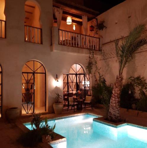 Riad Dar El Caid - Palais XIII Siecle in Tozeur