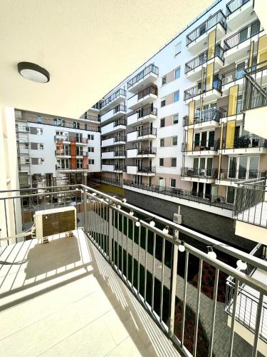 West Budapest-Edge of Downtown-Free Parking, Budapest (photo 8)