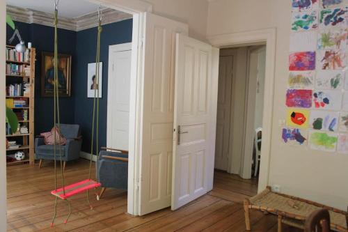 Family Friendly Funhouse Centrally Located in Ottensen, Hamburg (photo 11)