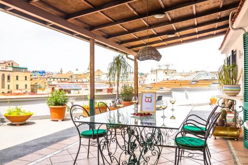 Jacuzzi on the rooftop by Wonderful Italy
