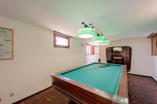 Seaview - Deluxe apartment - Billiard and Pool