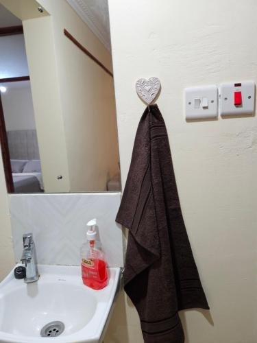 Executive one-bedroom apartment with a free parking