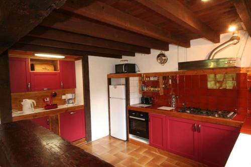 virtuve, Maison de la montagne La Découverte (Maison de la montagne La Decouverte) in Nohedes