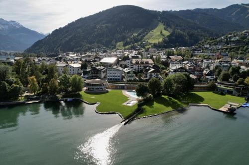 Lakeside Penthouse 16 in Zell Am See