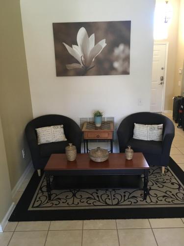 Mickey's Holiday Home – Kissimmee, FL