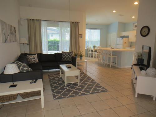 Mickey's Holiday Home – Kissimmee, FL