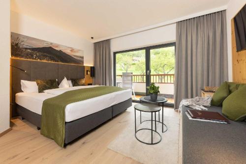 Zirben Deluxe Double Room with Balcony