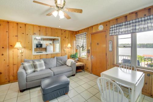 Cozy Hot Springs Vacation Rental on Lake Hamilton!