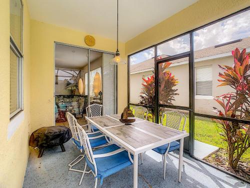 GREAT VALUE! - private pool. Disney Area 4/4 in Kissimmee, USA