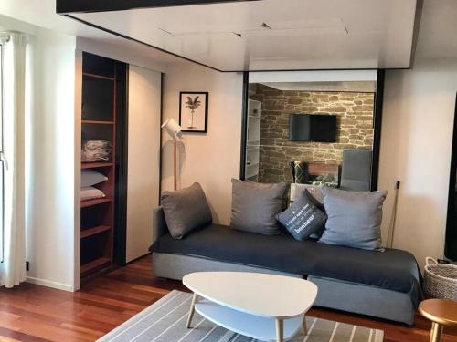 Nice ouest- Studio Vue Mer Garage Piscine WIFI Nice ouest- Studio Vue Mer Garage Piscine WIFI