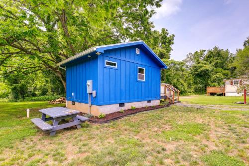 Cozy Hikers Hideaway Steps From Creeper Trail!