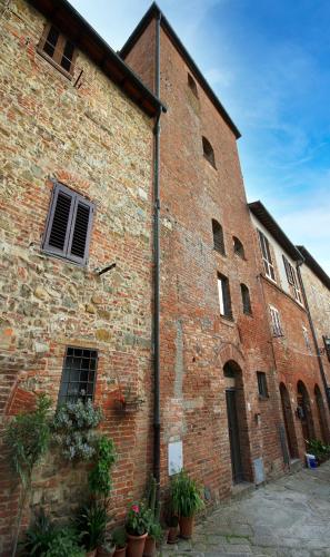 LA TORRE DEL CASTELLO - Apartment - Gambassi Terme