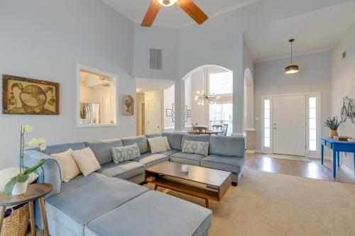 Fayetteville Retreat with Hot Tub and Fenced Yard in Fayetteville, USA