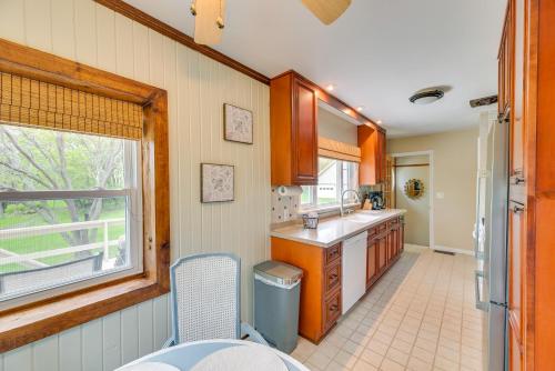 Charming Canandaigua Lake House with Deck and Views! in Rushville, USA