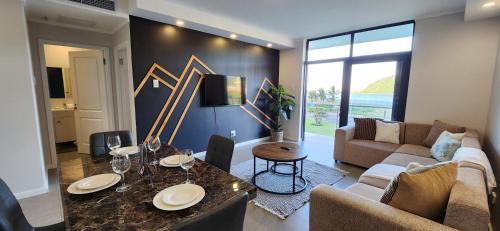 Accommodation Front - Charming 2 Sleeper in Point Waterfront